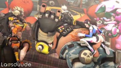 На сайте каждый день появляются анимационные видео с персонажами игры Overwatch, включая Mei, Ashe, D.