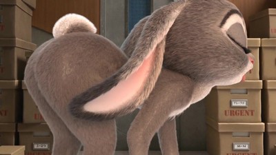 Офицер Джуди Хоппс принимает закон в фильме 3D Zootopia.